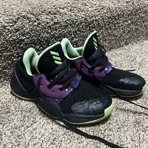 Adidas Harden Vol. 4 unisex Basketball Shoes. Little kids size 1.